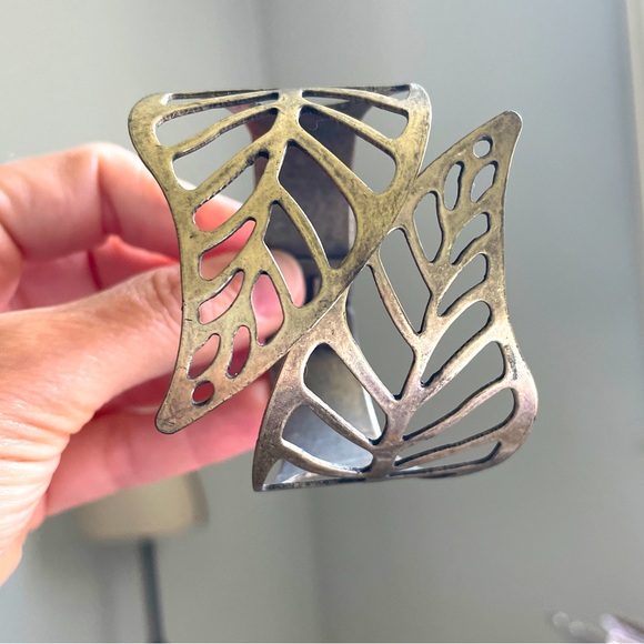 Jewelry - Leaf Boho Silver Clasp Bracelet Nature Inspired Arm Band Greek Goddess Jewelry